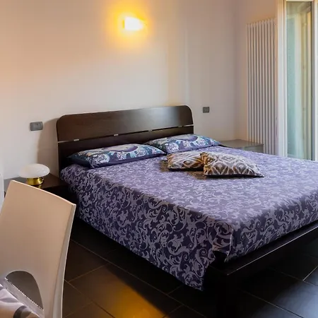 Casa Fausto Semesterbostad *